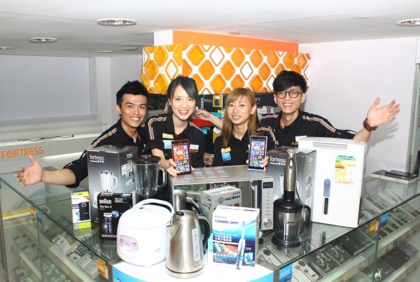 豐澤員工為慈善義賣活動盡心盡力